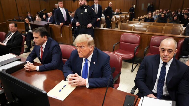 Donald Trump Manhattan NYC Trial 17