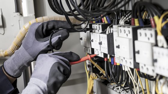 Electrician shutterstock