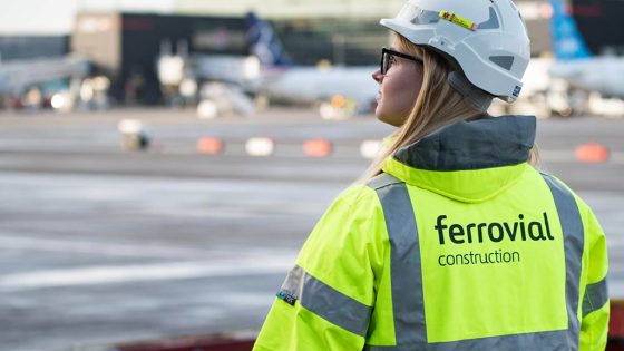 Ferrovial worker