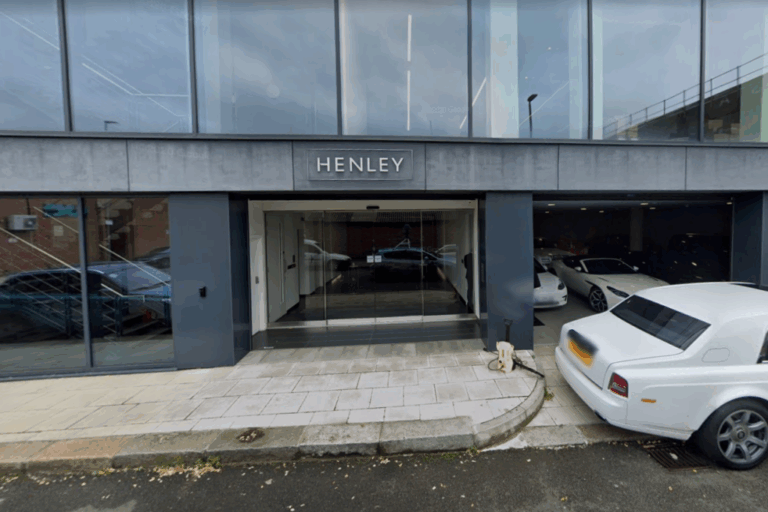 henley 1024x683