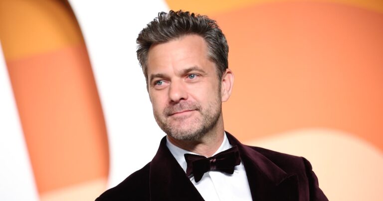 joshua jackson at the